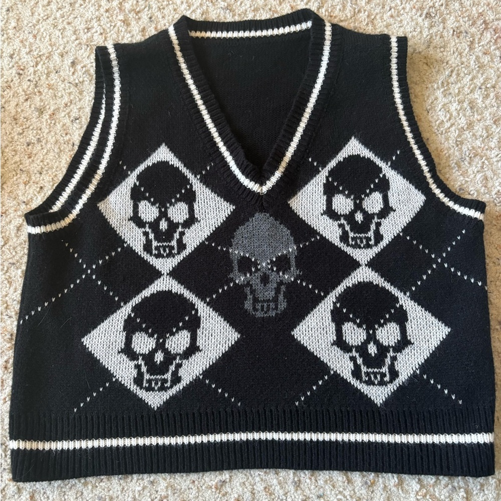 Black and Gray Skull Pattern Sweater Vest